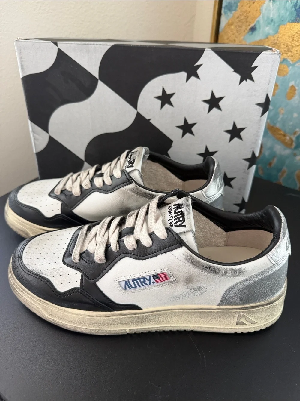 NWT MEDALIST LOW SUPER VINTAGE SNEAKERS LOW IN WHITE BLACK AND SILVER LEATHER